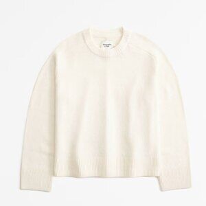 Abercrombie & Fitch Easy Crew Sweater in Cream - Size S/M